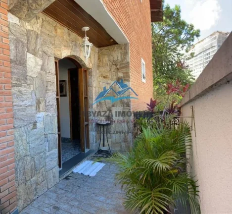 Imagem Casa a Venda em Carapicuíba no Centro 5 quartos