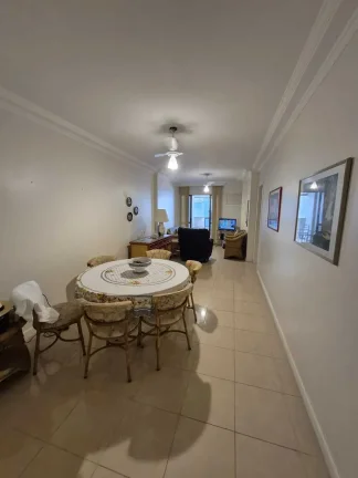 Imagem Apartamento com 3 dormitórios sendo 1 suíte e 2 vagas de garagem em Balneário Camboriú/SC