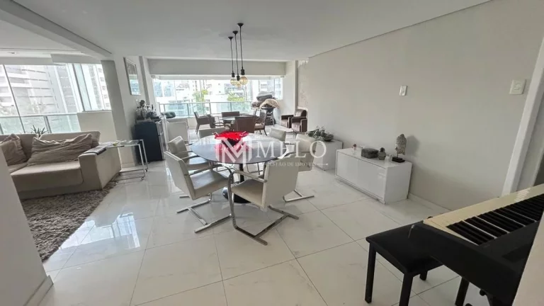 Imagem JAQUEIRA - 3qts., 2suites, 2vagas cobertas, lavabo, 160m2