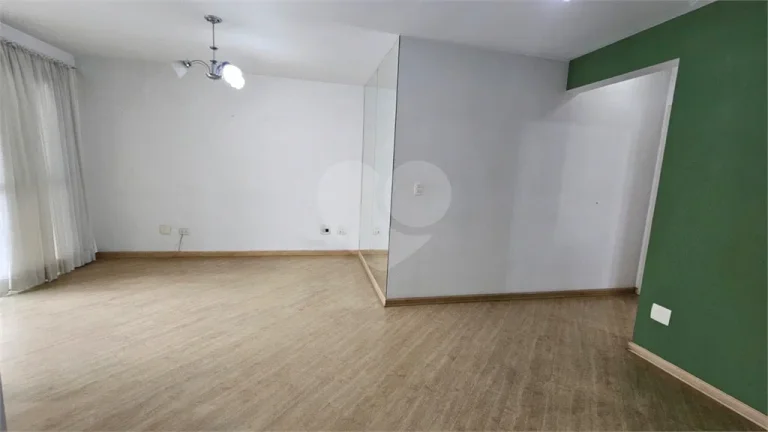 Imagem Apartamento à venda com 3 quartos, sendo 1 suíte, no condomínio Phoenix, São Paulo - SP