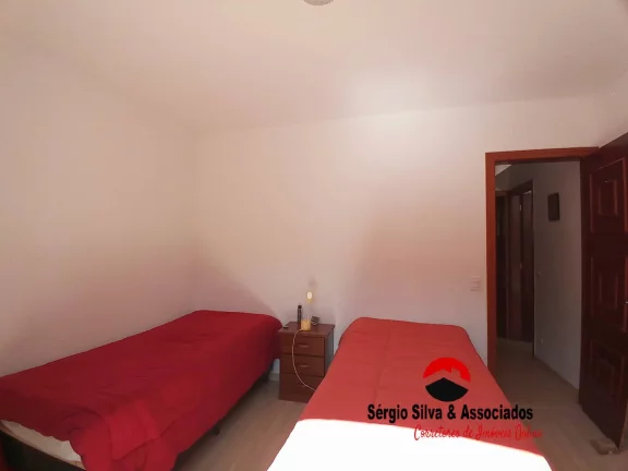 Imagem Casa Para Venda Com 04 dormitórios, por R$ 890.000,00 em Vila Paulista.