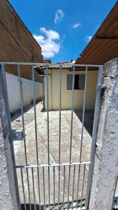 Imagem Casa 1 Dormitório • Cozinha • 1 Vaga de Garagem