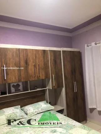 Imagem Sobrado para Venda em Limeira, Jardim Residencial Guimarães, 3 dormitórios, 1 banheiro, 1 vaga