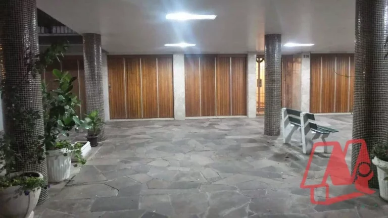 Imagem Térreo de 174 m² com 3 dormitórios, suite,1 vaga e pátio
