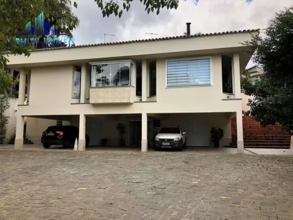 Imagem LINDA CASA CONTEMPORÂNEA, EM FINAL DE RUA COM VISTA PARA O VERDE