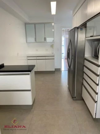 Imagem Apartamento com 4 quartos, 199m² em São Paulo, Alto de Pinheiros