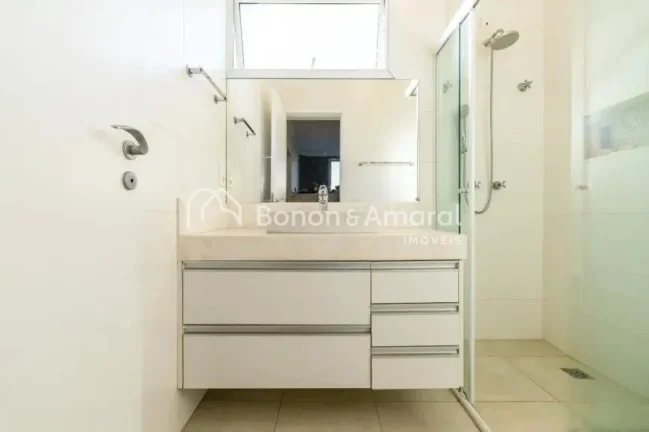 Imagem Casa à venda no condomínio Notre Dame, Campinas, em um ambiente tranquilo e exclusivo. Recentement...