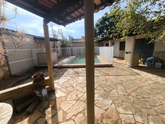 Imagem Aluga Casa De 4/4 Sendo 1 Suite No Parque Acalanto