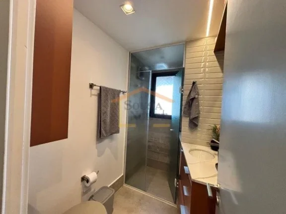 Imagem Apartamento com 70 m², 2 dormitórios sendo 1 suíte, 2 banheiros, sala para dois ambientes. O imó...