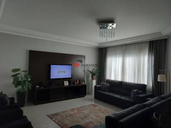 Imagem Sobrado à venda 3 Quartos, 3 Suites, 6 Vagas, 248M², Olímpico, São Caetano do Sul - SP