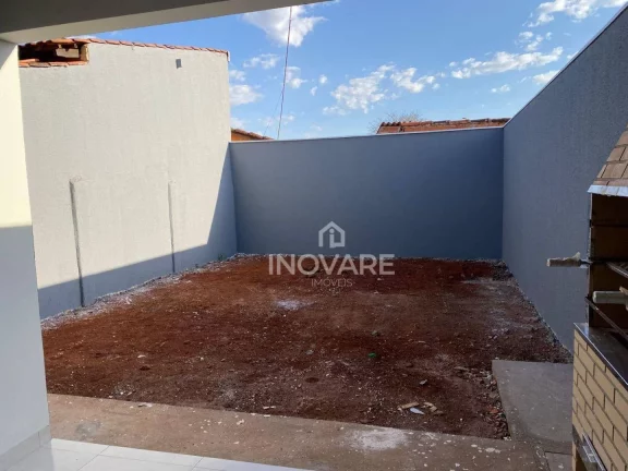 Imagem Casa com 3 dormitórios à venda, 100 m² por R$ 365.000,00 - Setor Planalto - Itumbiara/GO