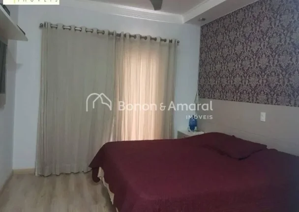 Imagem Casa em condomínio à venda, 314m², 4 quartos e 4 suítes, em Valinhos

Dá uma olhada nesse sobra...