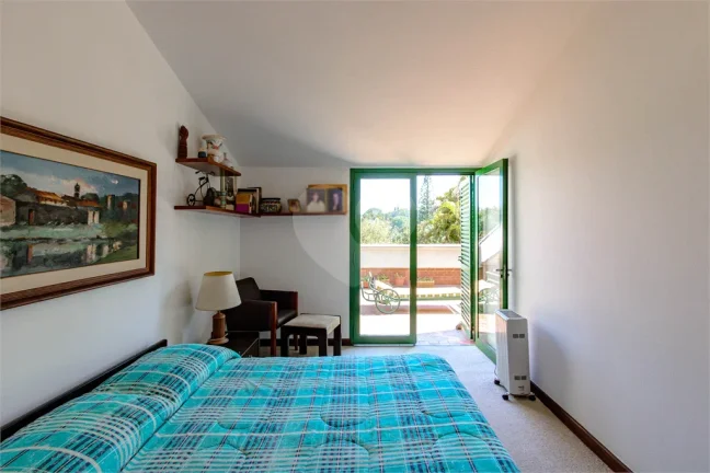 Imagem Casa à venda com 4 quartos, sendo 1 suíte, em Morumbi, São Paulo - SP