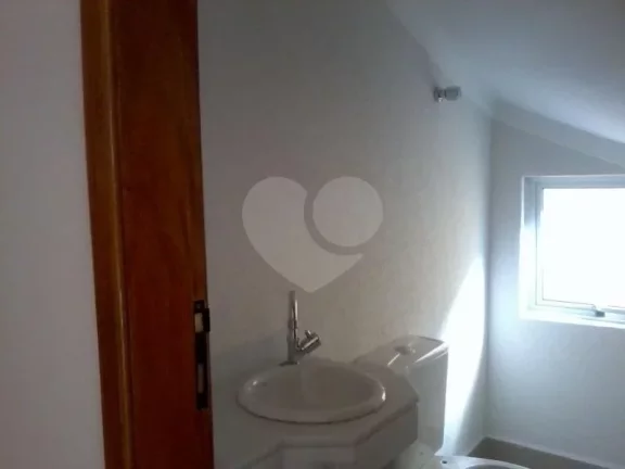 Imagem Sobrado à venda com 3 quartos, sendo 3 suítes, em Vila Sônia, São Paulo - SP