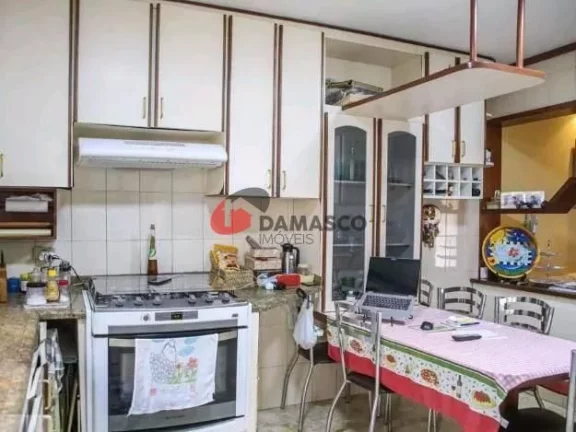 Imagem Sobrado à venda 3 Quartos, 3 Suites, 4 Vagas, 245M², Cerâmica, São Caetano do Sul - SP