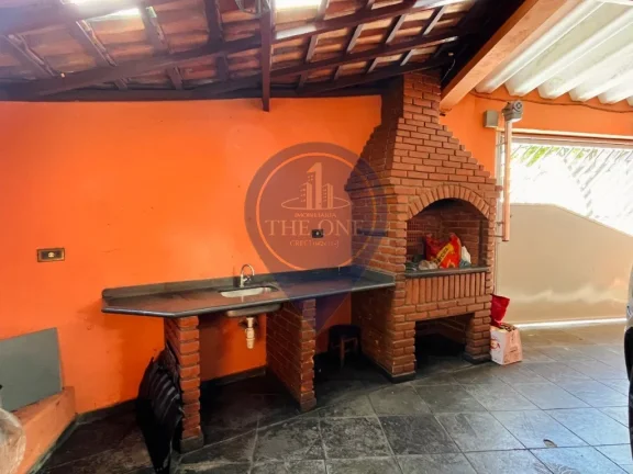 Imagem Imperdível Casa à Venda em São Paulo-SP, Jabaquara: 4 Quartos, 2 Suítes, 2 Salas e 3 Vagas de Garagem!