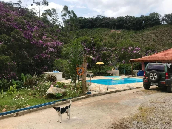 Imagem Chácara com 3 dormitórios à venda, 2000 m² por R$ 650.000 - Zona Rural - Nazaré Paulista/SP