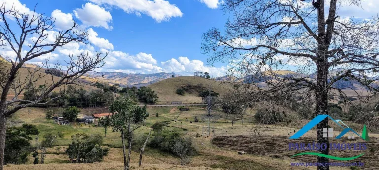 Imagem Oportunida Única! terreno Rural com nascentes no Caminho da Fé!