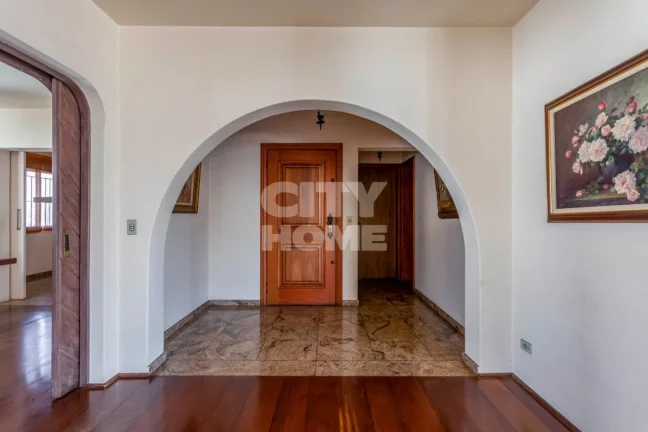 Imagem Ótimo apartamento com 301m² no Campo Belo, um por andar. Amplo living com varanda, home theather, ...