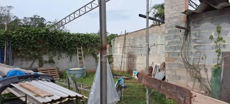Imagem Terreno de 3.323m², Plano, Galpão pequeno, Saída para esgoto no Sampaio Vidal, Mauá-SP