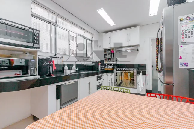 Imagem Apartamento na rua Dr Albuquerque Lins com 3 quartos e 1 vaga, 152m²