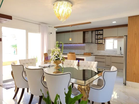 Imagem Casa de Alto Alto padrão fora de condomínio
