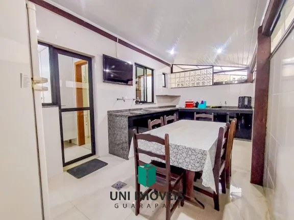 Imagem Apartamento espaçoso em Guarapari centro com 2 quartos, suíte, 2 varandas e área externa gourmet