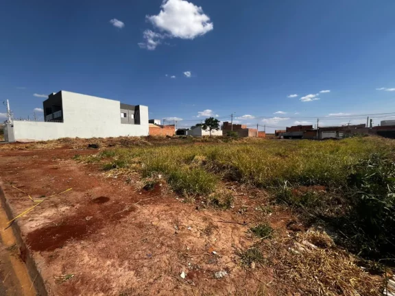 Imagem Terreno residencial para venda em Jardim Adelinha, 200m2