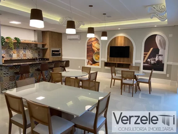 Imagem Apartamento 4 ou + dormitórios para Venda em Balneário Camboriú / SC no bairro Centro