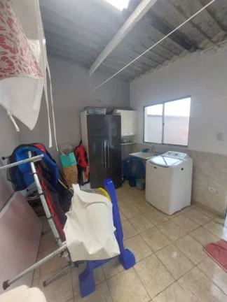 Imagem Sobrado com 3 dormitórios à venda, 210 m² por R$ 900.000,00 - Vila Júlia - Poá/SP