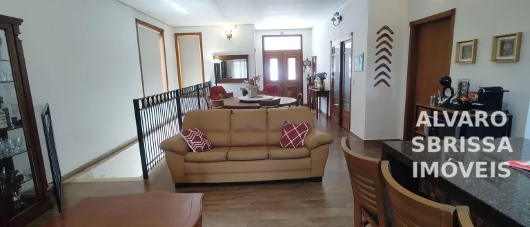 Imagem Oportunidade este imóvel estuda permuta. Casa com lago e 5 suítes no condomínio Mangueiras - Itu/SP
