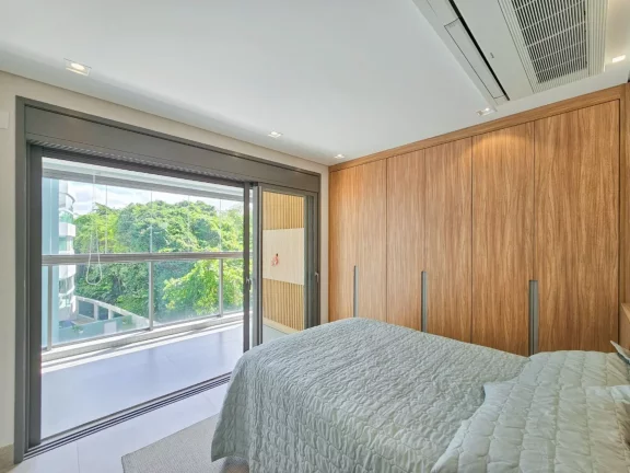 Imagem Apartamento de Luxo à Venda em Riviera de São Lourenço Módulo 07: 4 Quartos, 3 Suítes, 3 Salas, Varanda Gourmet, Lazer Completo!