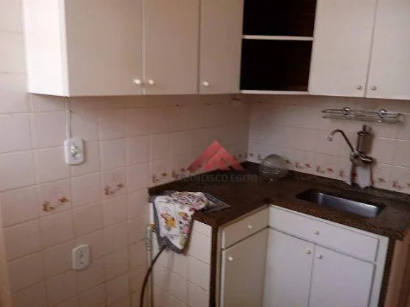 Imagem Apartamento para venda em São Domingos,localizado proximo ao centro,e da UFF,imovél com sala dois quartos,com proximidades de rstaurantes,Bares,escola
