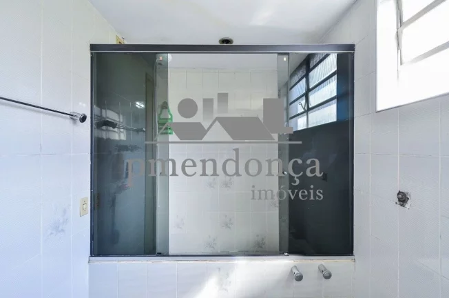 Imagem Apartamento de 141m² em Pinheiros para reforma, 3 quartos e 1 vaga.