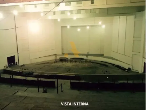 Imagem Centro - Rua do Passeio - Maravilhoso lojão com 2.031m² com opção de locação de espaço parcial.
