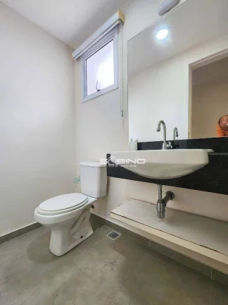 Imagem Belíssima casa de Villagio à venda com 4 Dormitórios sendo 2 suítes 232m² na Riviera de São Lourenço - Bertioga SP