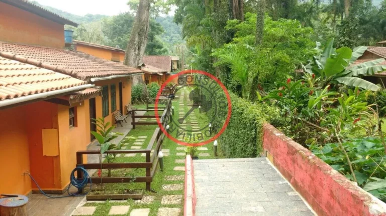 Imagem CASA COM 2 QUARTOS NO SERTÃO DE CAMBURY COM VARANDA JARDIM EM CONDOMINIO DE 6 CASAS E INFRA ESTRUTURA COMPARTILHADA