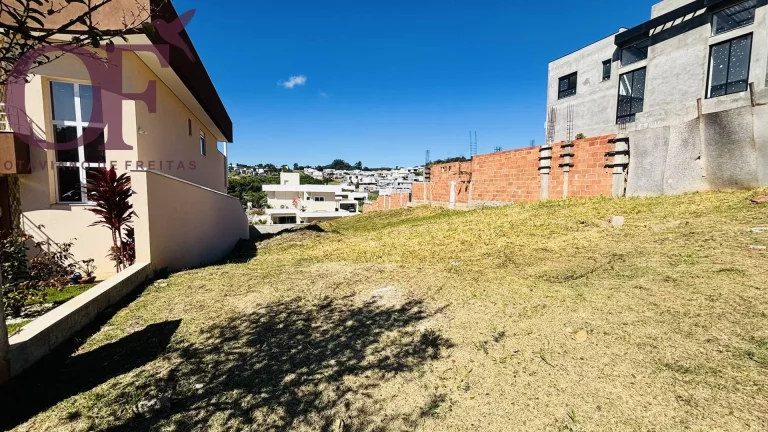 Imagem Terreno de 791 m² com Declive no Condomínio Brisas Jundiaí - Jundiaí/SP