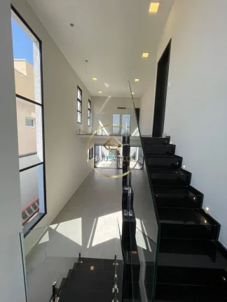 Imagem Casa Sobrado, 3 Dormitórios ( 1 suíte), piscina, 4 vagas, Cond. Malibu.