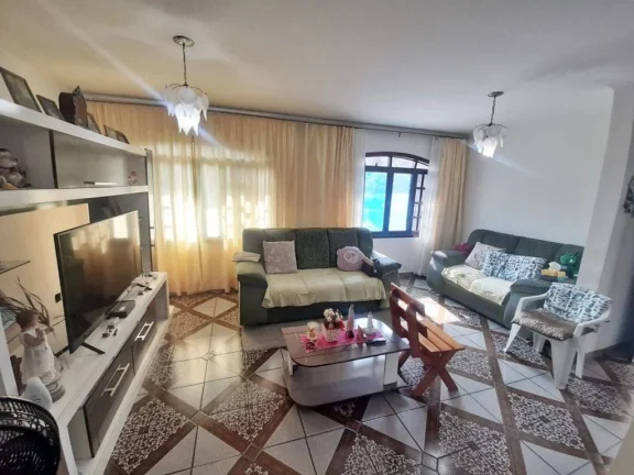 Imagem CASA COM 250 m² - BOQUEIRAO - PRAIA GRANDE SP