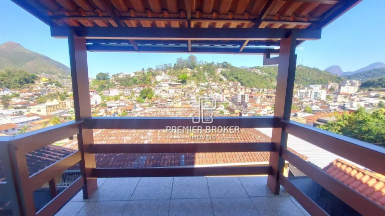 Imagem Casa à venda, 166 m² por R$ 650.000,00 - Tijuca - Teresópolis/RJ