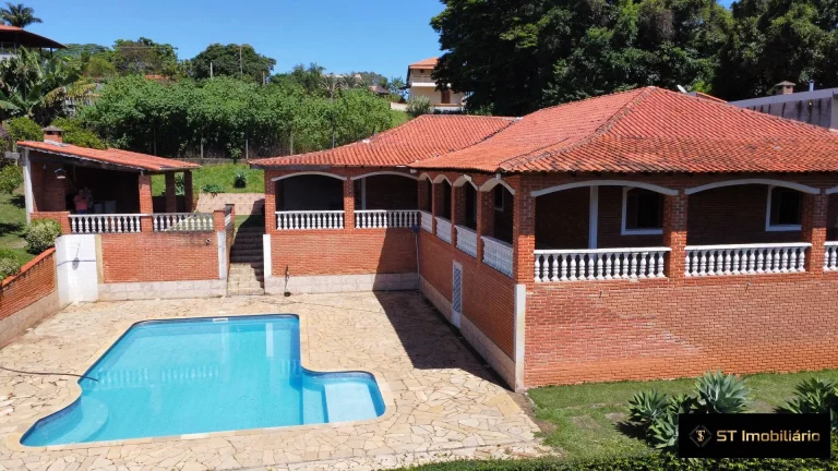 Imagem Chácara à venda em Atibaia c/ 4 dormitórios - 1.368m² por R$935.000!