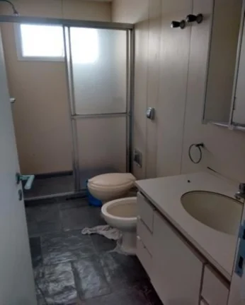 Imagem Apartamento à venda no Guarujá na Praia das Pitangueiras.