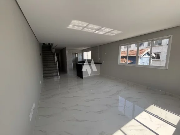 Imagem Casa Sobreposta com 3 dormitórios e 3 suítes com piscina - Boqueirão / Santos