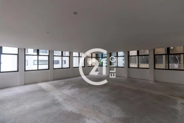 Imagem Excelente Oportunidade de Venda ou Locação de Conjunto Comercial na Vila Olímpia – 230 m²