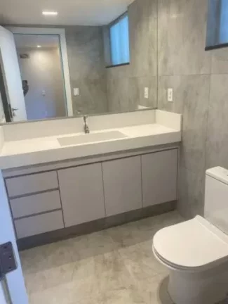 Imagem Apartamento Reformado de 3 Quartos Na SQS 212!