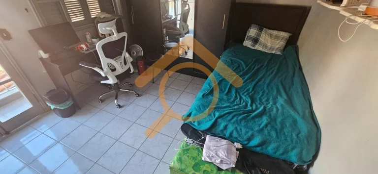 Imagem Casa em Condomínio à Venda em São Paulo-SP, Jardim Campo Grande: 4 Quartos, 2 Suítes, 3 Salas, 5 Banheiros, 4 Vagas, 250 m². Oportunidade para Reforma: 2 Casas, 350 m².