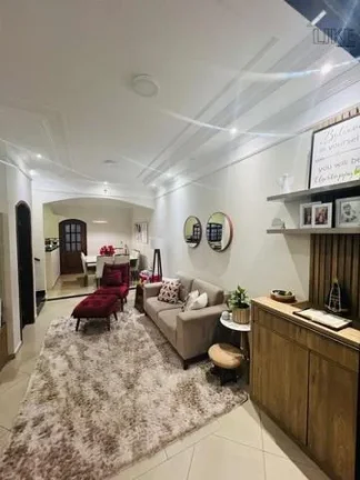 Imagem Casa com Piscina e Churraqueira na Zona Sul