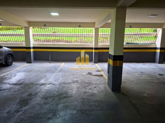 Imagem Apresentamos um excelente apartamento totalmente reformado e pronto para morar no bairro Água Verde...