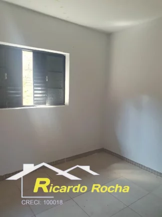 Imagem Grande oportunidade de casa grande e espaçosa !